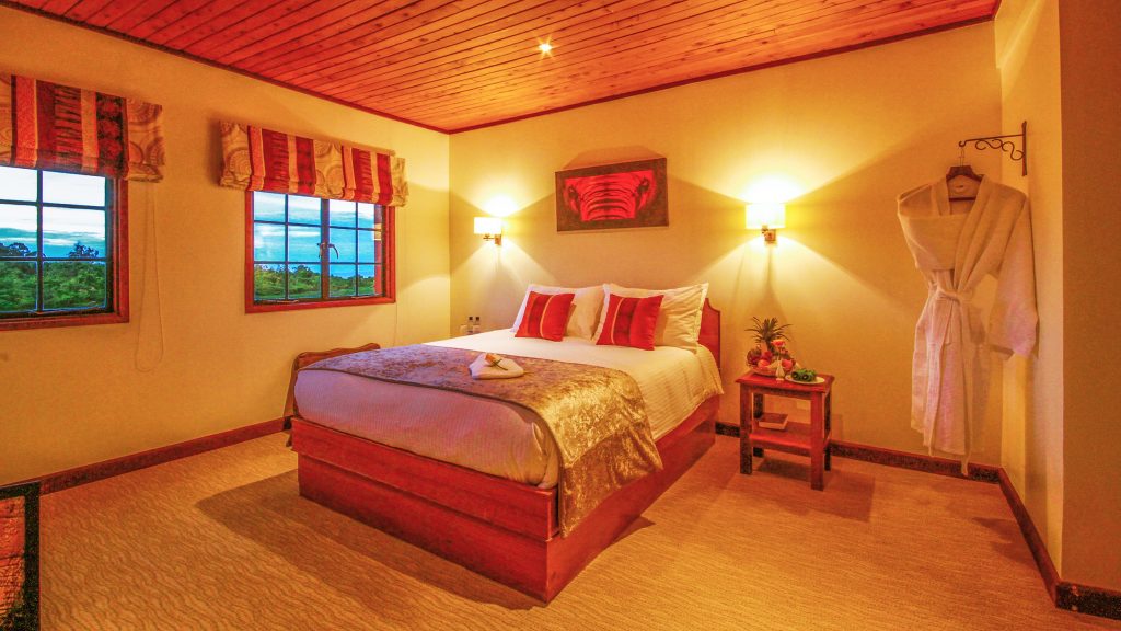 Classic King Cabin
