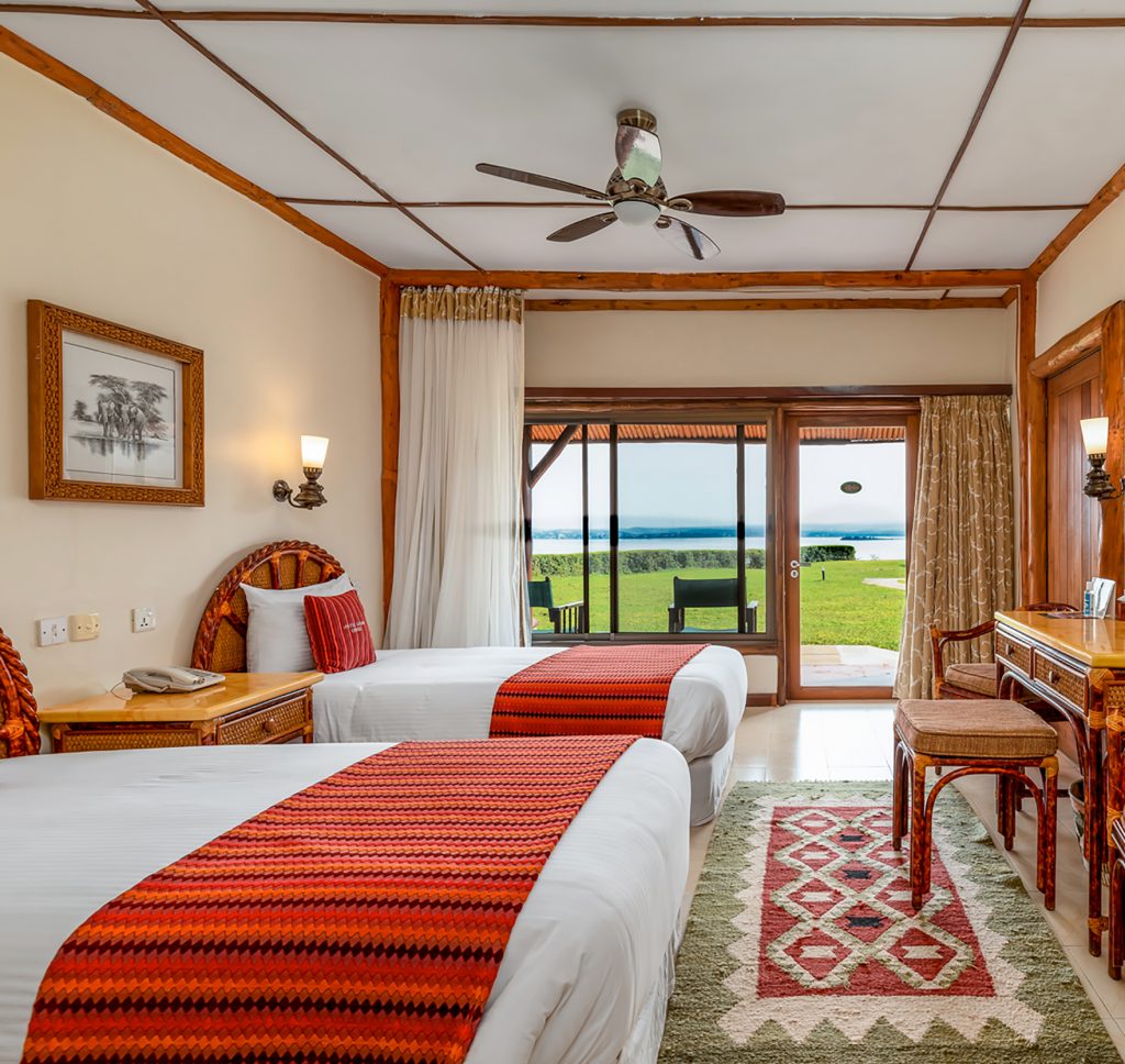 DELUXE ROOMS