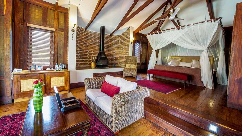 Plantation Rooms