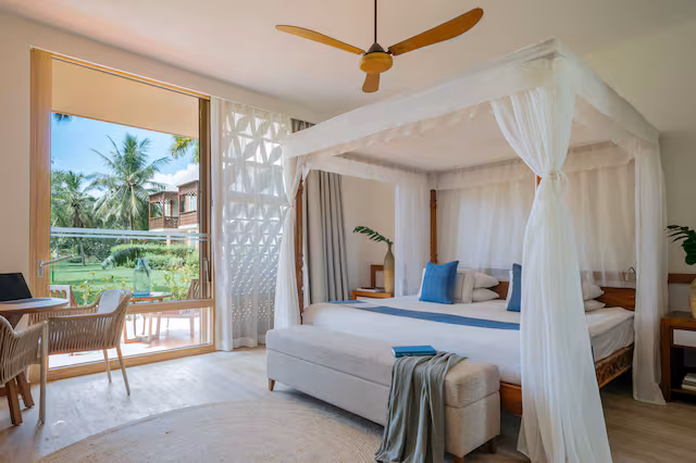 Premium Garden Room