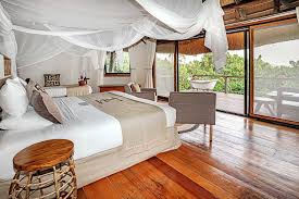 Standard / Deluxe Suites